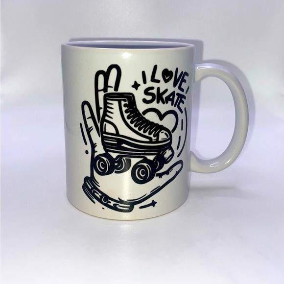 I Love Roller Skate Mug - Picture 4 of 9